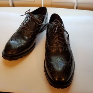 VGUC Women's Johnston & Murphy Wingtips Black 10M